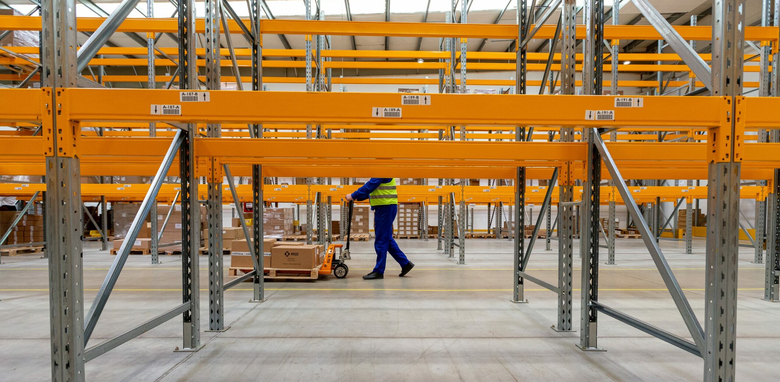 6 livsavgörande tips: Så väljer du rätt logistikföretag och sparar tusentals kronor
