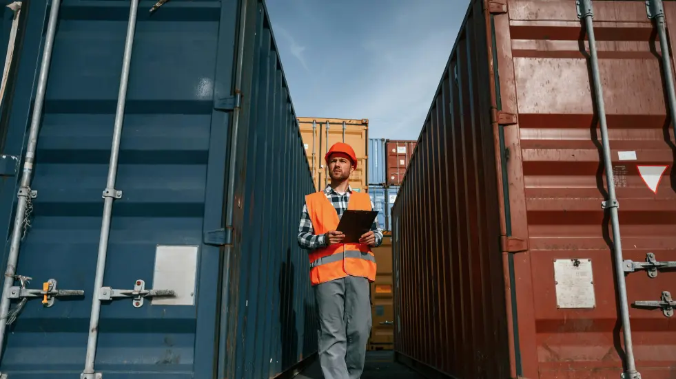 Farligt gods – begränsad mängd: vad det betyder och reglerna du måste känna till